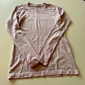 Lululemon long sleeve top. Light pink. Size 8
